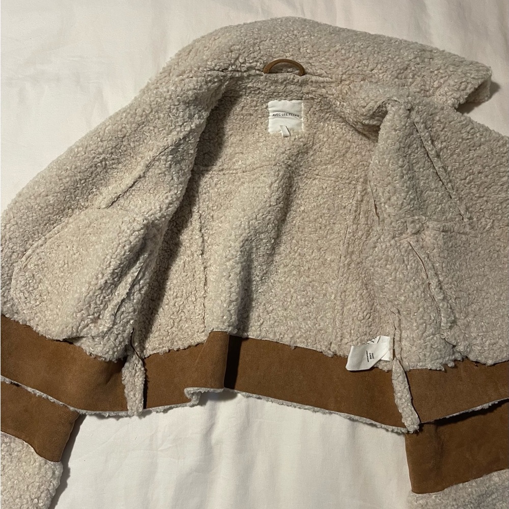 Tan jacket - Picture 2 of 3